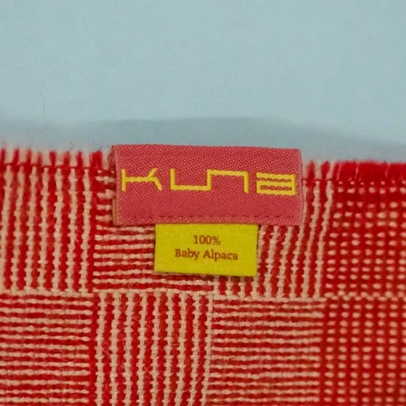 Kuna Red Plaid Print Baby Alpaca Soft Rectangle Fringe Ends Winter Scarf - Picture 4 of 6